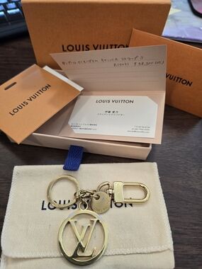🔑Louis Vuitton Gold Key Charm